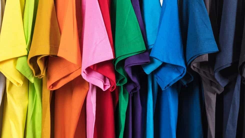 Psychology of T-Shirt Colours for UAE Businesses