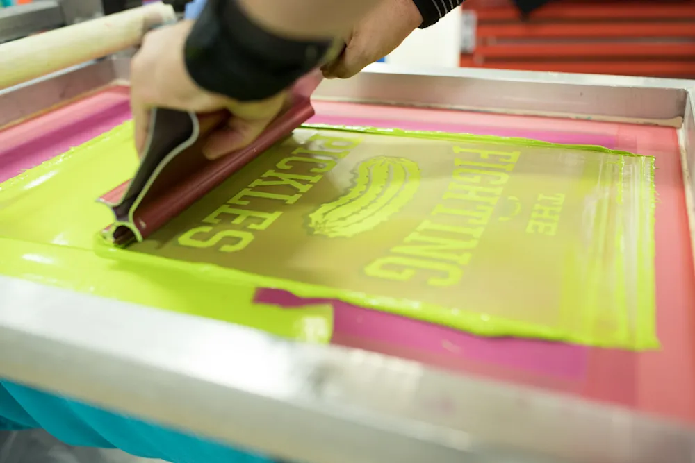 screen printing for t shirts in dubai, uae